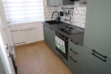 Karlovac 2-Bedroom Apartment for 4 Guests