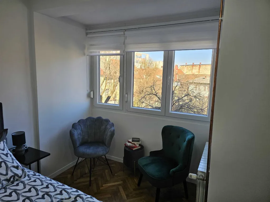 Karlovac 2-Bedroom Apartment for 4 Guests