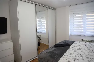 Karlovac 2-Bedroom Apartment for 4 Guests