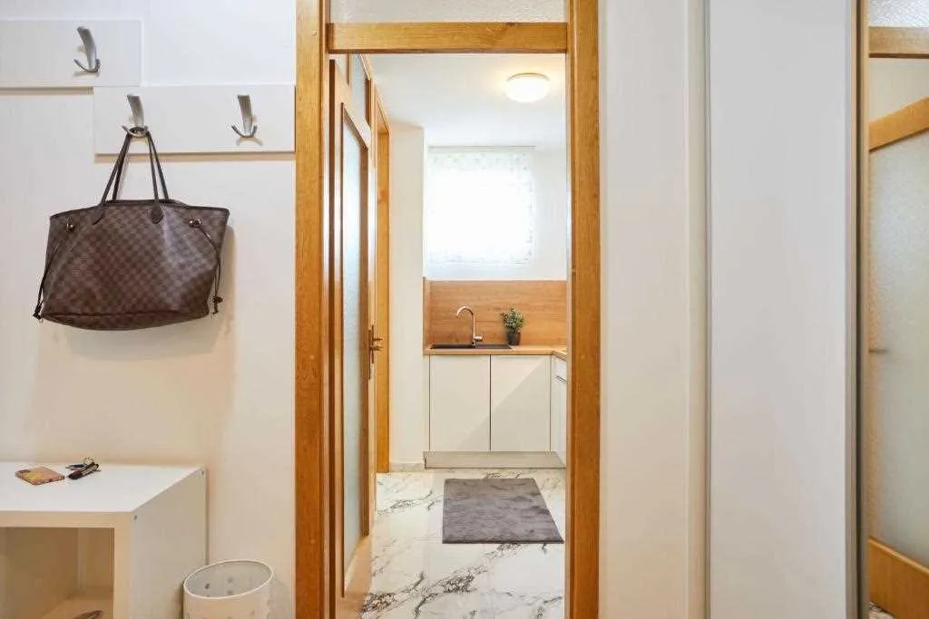Zagreb 2-Bedroom Apartment for Up to 8 Guests