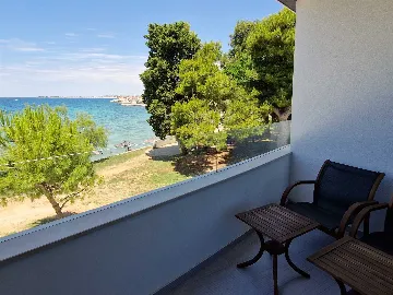 Two-Story Apartment with Sea Views in Bibinje
