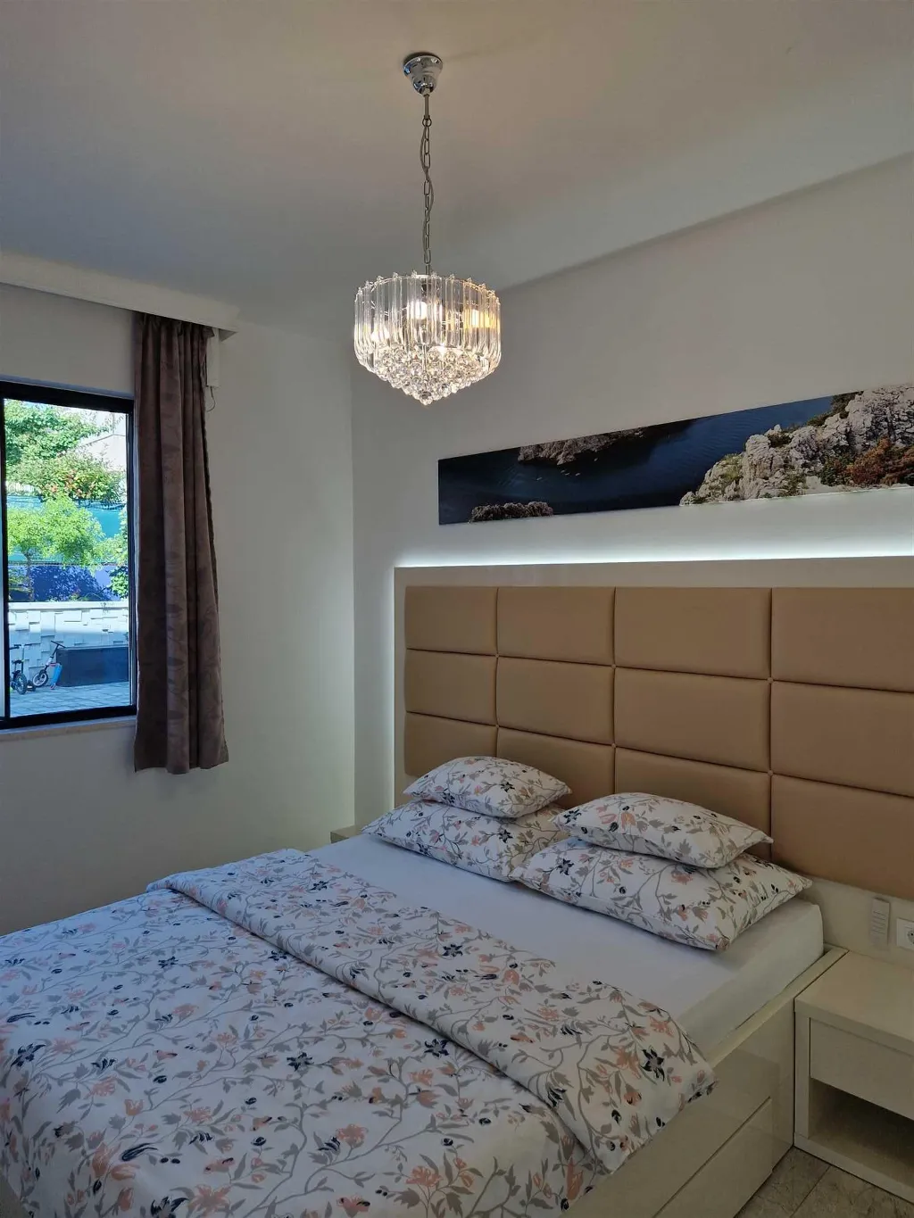 Ground-Floor Apartment in Bibinje with Shared Terrace