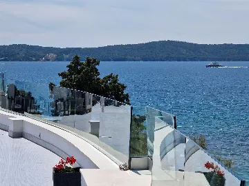 Ground-Floor Apartment in Bibinje with Shared Terrace