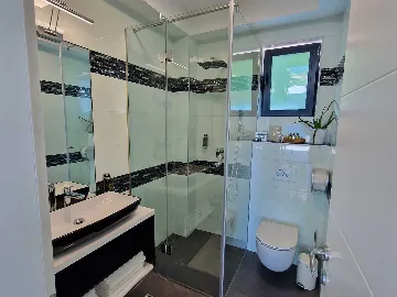 Bibinje 1-Bedroom Apartment with Beach Amenities