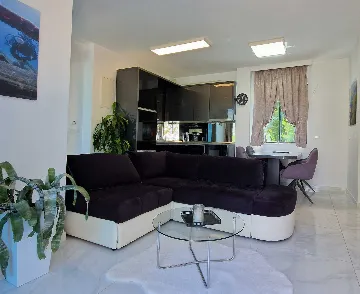 Bibinje Sea-View Apartment for Up to 4