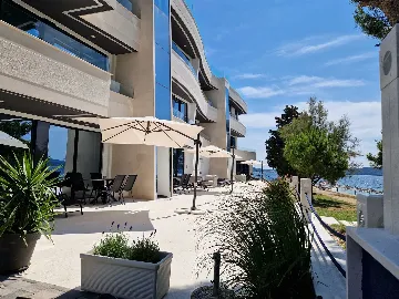 Bibinje Apartment for 4 Guests with Sea Views