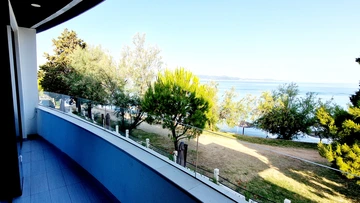 Bibinje Apartment for 4 Guests with Sea Views