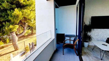 Bibinje Apartment for 4 Guests with Sea Views