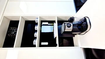 Bibinje Apartment for 4 Guests with Sea Views