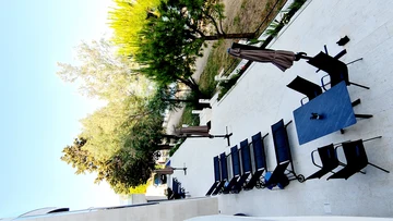 Bibinje Apartment for 4 Guests with Sea Views