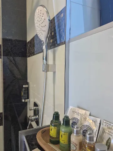 2-Bedroom Apartment with Balcony Sea Views in Bibinje