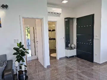 2-Bedroom Apartment with Balcony Sea Views in Bibinje