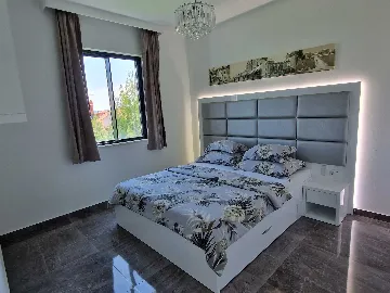 2-Bedroom Apartment with Balcony Sea Views in Bibinje