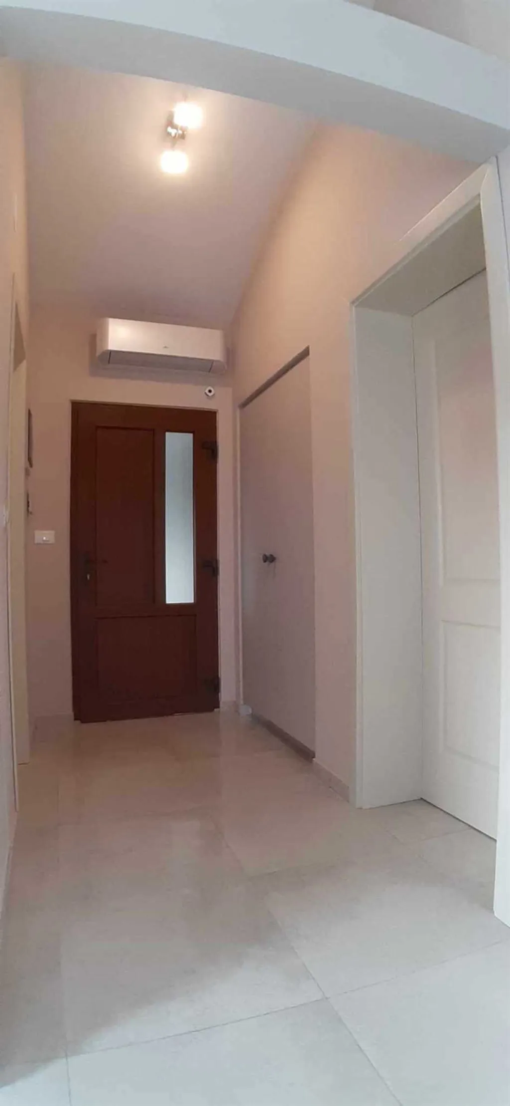 Pula Apartment for 4 Guests with Pool