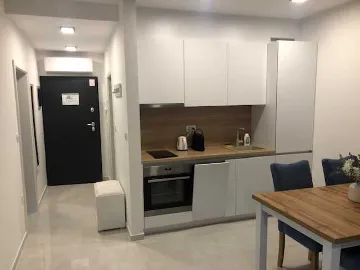 Ground-Floor Apartment in Banjole with Garden