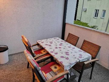 1-Bedroom Apartment in Medulin for Up to 5