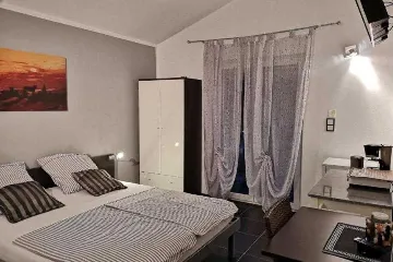 Medulin Studio Apartment for 2 with Terrace