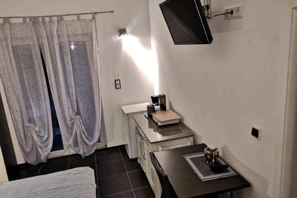 Medulin Studio Apartment for 2 with Terrace