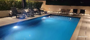 Air-Conditioned 2-Bedroom Apartment in Sv. Filip i Jakov