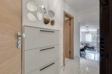 Air-Conditioned 2-Bedroom Apartment in Sv. Filip i Jakov