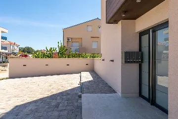 Air-Conditioned 2-Bedroom Apartment in Sv. Filip i Jakov