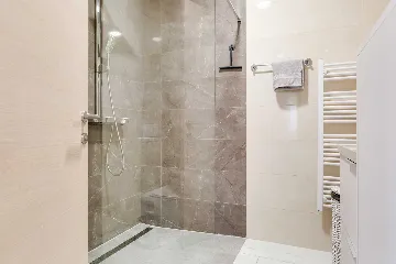 Air-Conditioned 2-Bedroom Apartment in Sv. Filip i Jakov