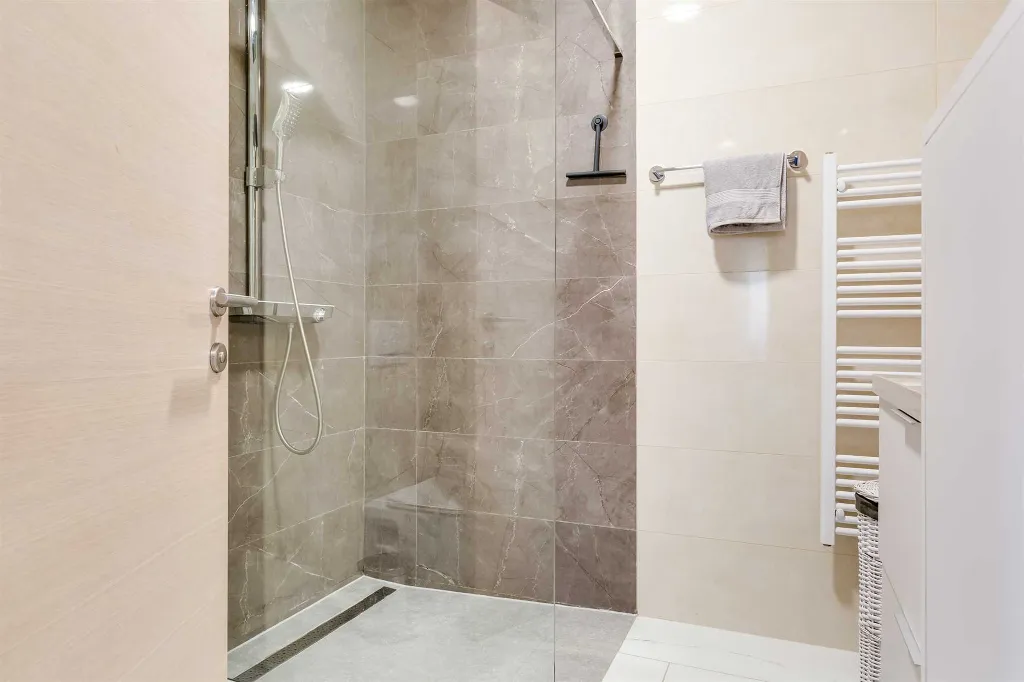 Air-Conditioned 2-Bedroom Apartment in Sv. Filip i Jakov