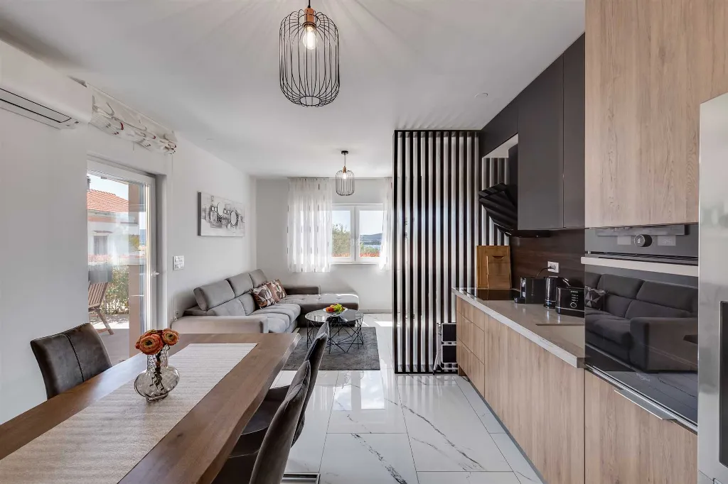 Air-Conditioned 2-Bedroom Apartment in Sv. Filip i Jakov