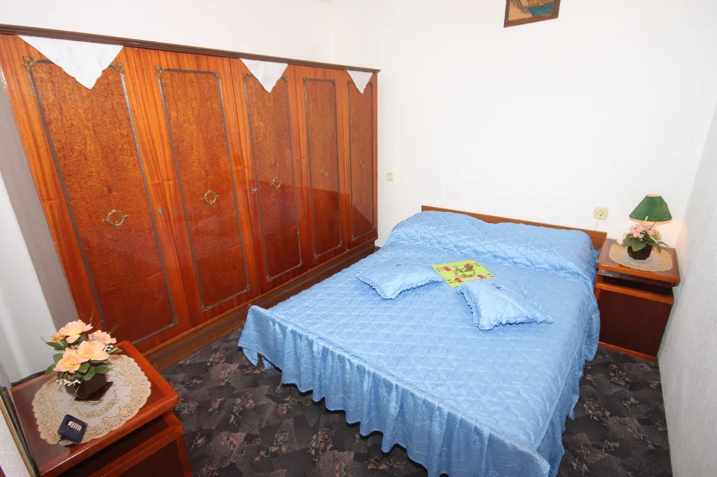 Two bedroom apartment with terrace Stivan, Cres  A-a