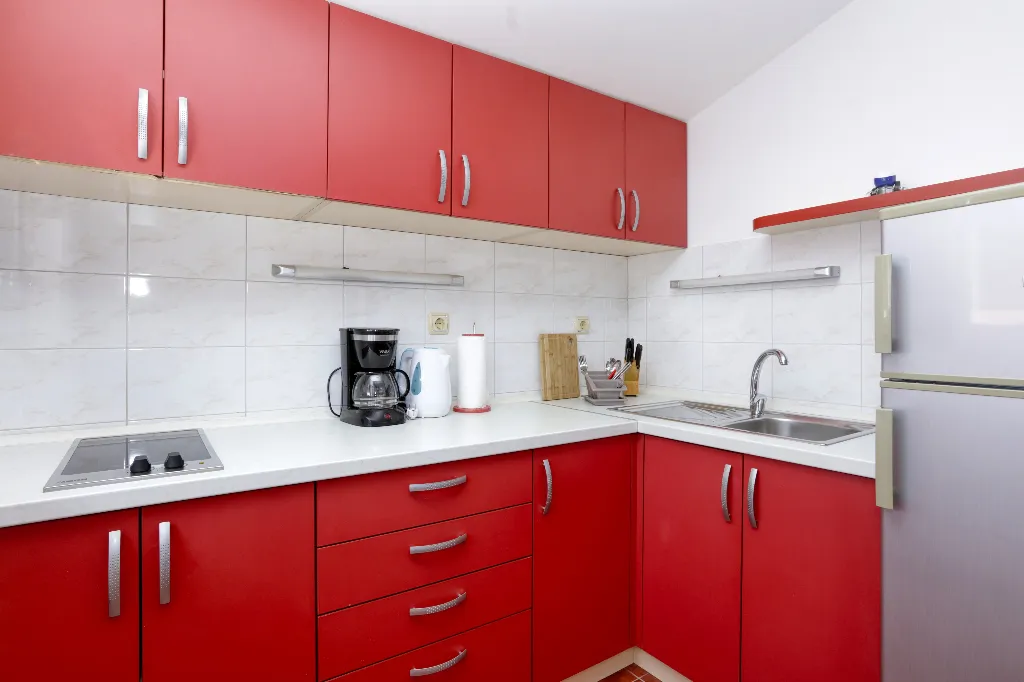 One bedroom apartment near beach Jezera, Murter  A-e