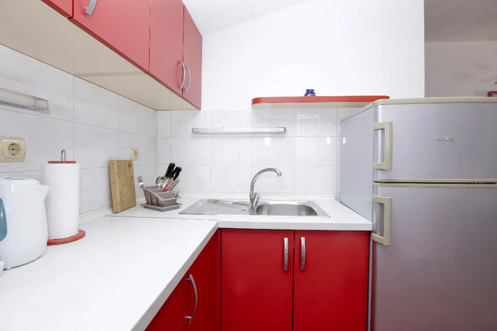 One bedroom apartment near beach Jezera, Murter  A-e
