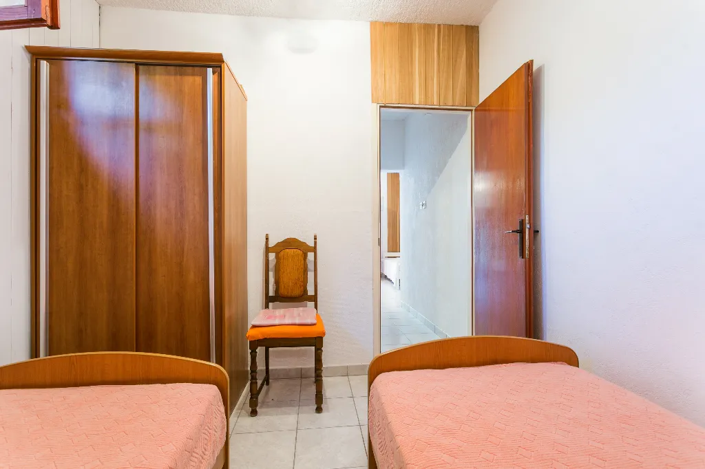 One bedroom apartment with terrace Seget Vranjica, Trogir  A-c