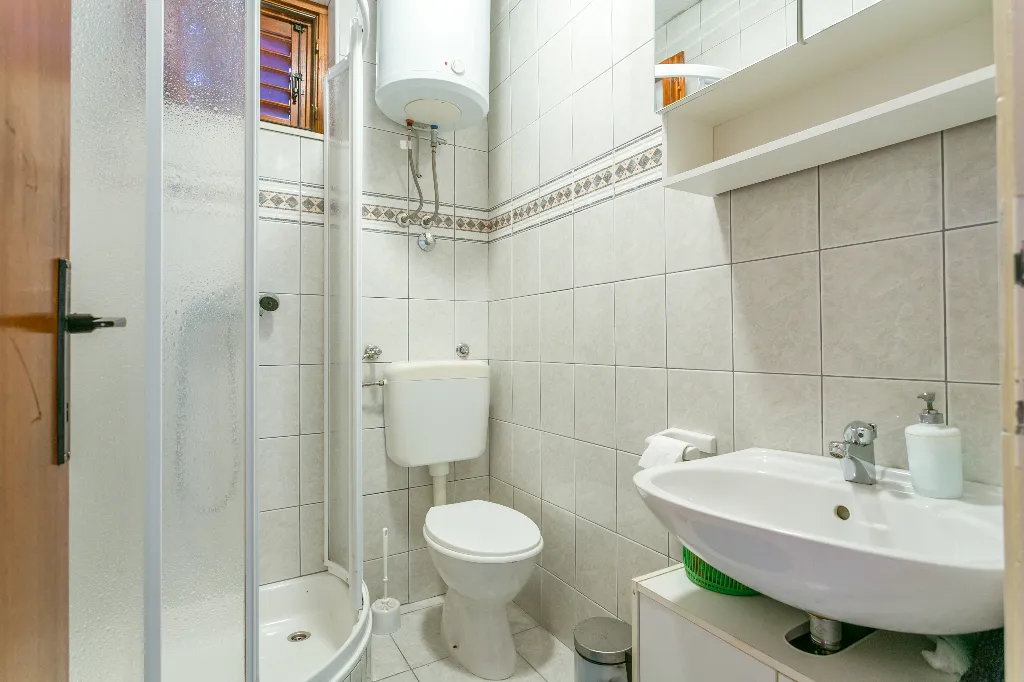 One bedroom apartment with terrace Seget Vranjica, Trogir  A-c
