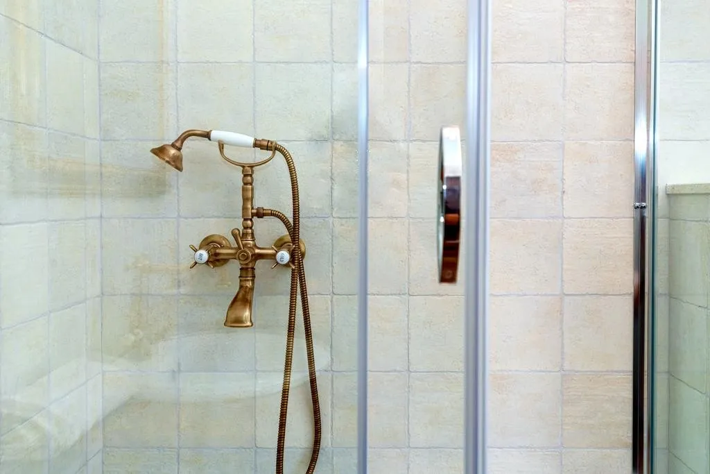 Three bedroom apartment with balcony and sea view Jelsa, Hvar  A-c