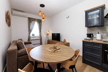 Two-Bedroom Apartment in Lovran for Up to 6