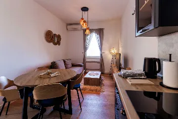 Two-Bedroom Apartment in Lovran for Up to 6