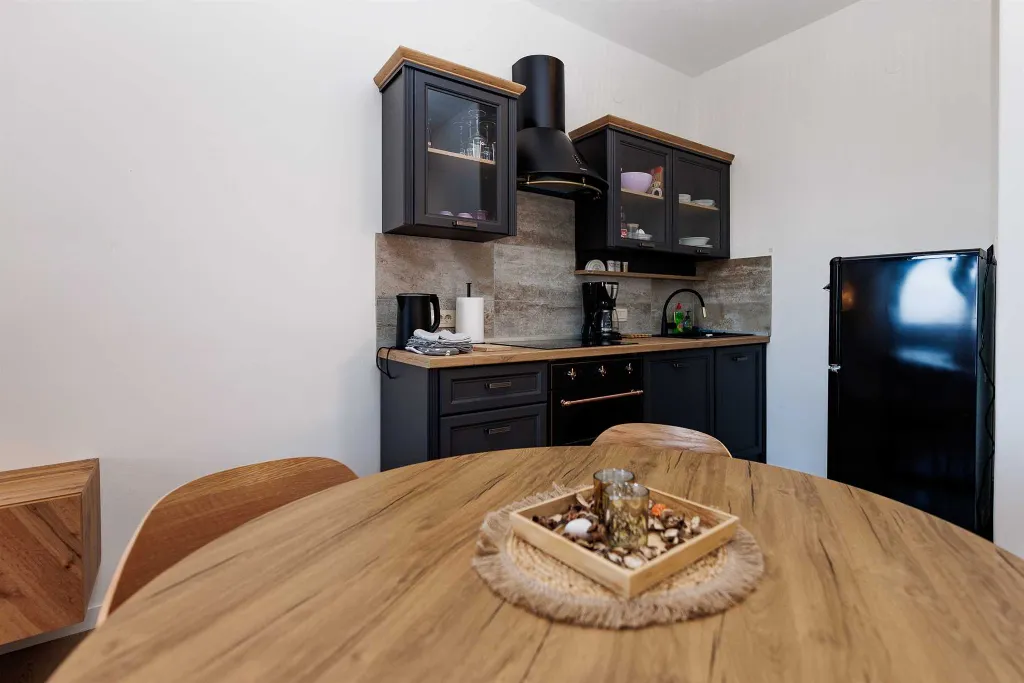 Two-Bedroom Apartment in Lovran for Up to 6