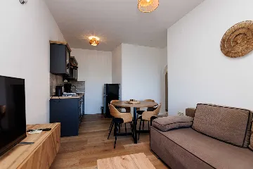 Two-Bedroom Apartment in Lovran for Up to 6