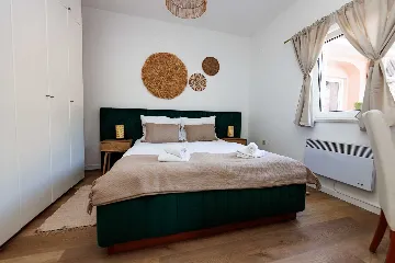 Two-Bedroom Apartment in Lovran for Up to 6