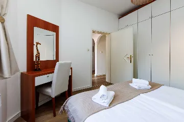 Two-Bedroom Apartment in Lovran for Up to 6