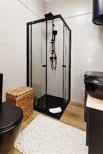 Two-Bedroom Apartment in Lovran for Up to 6