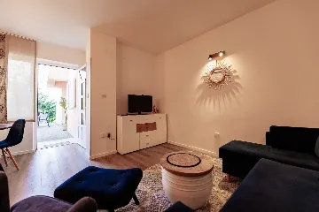 1-Bedroom Apartment in Lovran for Up to 4 Guests