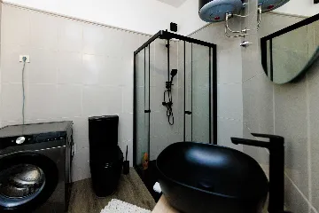 1-Bedroom Apartment in Lovran for Up to 4 Guests