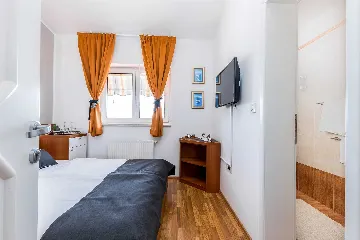 Room in Lovran for up to 2 Guests