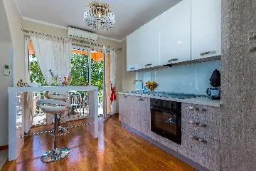 3-Bedroom Apartment in Lovran for up to 9 Guests