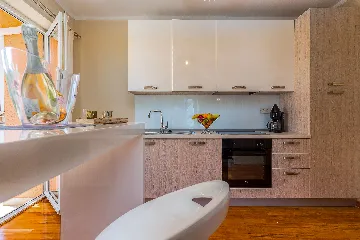 3-Bedroom Apartment in Lovran for up to 9 Guests