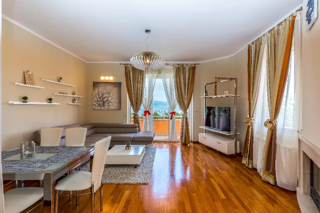 3-Bedroom Apartment in Lovran for up to 9 Guests
