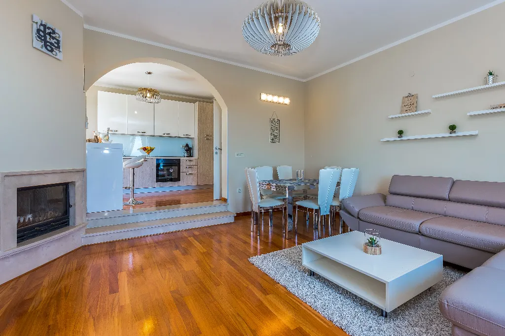 3-Bedroom Apartment in Lovran for up to 9 Guests