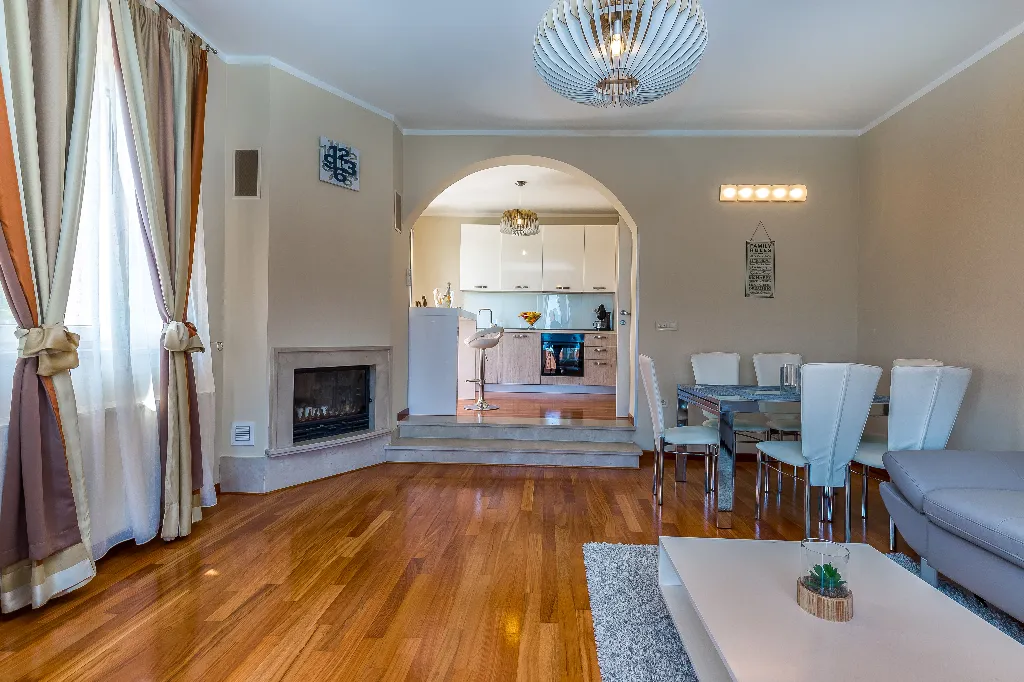 3-Bedroom Apartment in Lovran for up to 9 Guests