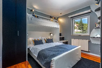 3-Bedroom Apartment in Lovran for up to 9 Guests